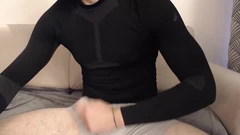 Stud From Paris online show from 02/12/26, 03:29