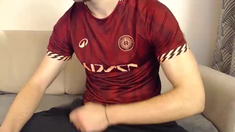 Snapshot of studfromparis chatting on 04/01/26, 02:47 Stud From Paris online show from 04/01/26, 02:47