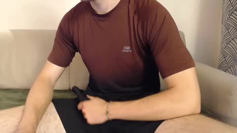 Snapshot of studfromparis chatting on 04/30/26, 05:30 Stud From Paris online show from 04/30/26, 05:30