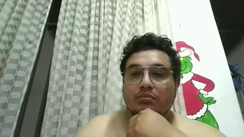 Snapshot of studio_yue chatting on 03/30/26, 10:22 studio_yue online show from 03/30/26, 10:22