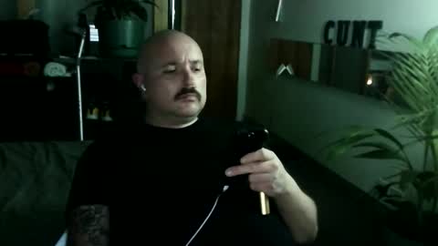 studley_1987 online show from 11/21/25, 03:22