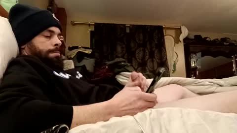 Snapshot of studmuffinizer3000 chatting on 12/30/24, 12:11 Stud online show from 12/30/24, 12:11