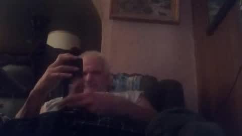 Snapshot of stuffamuffagus69 chatting on 11/20/25, 02:39 stuffamuffagus69 online show from 11/20/25, 02:39