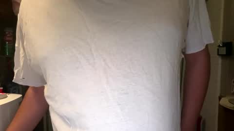 Snapshot of stuffsarecool chatting on 03/15/26, 06:25 Charlie online show from 03/15/26, 06:25