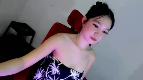 Snapshot of stunning_floriexx chatting on 05/26/26, 08:21 IM FLORIE online show from 05/26/26, 08:21