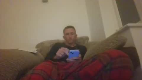 Snapshot of stuuuey73 chatting on 10/13/25, 09:48 stuuuey73 online show from 10/13/25, 09:48