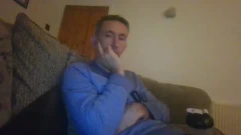 Snapshot of stuuuey73 chatting on 10/18/25, 09:15 stuuuey73 online show from 10/18/25, 09:15