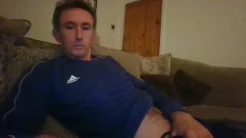 Snapshot of stuuuey73 chatting on 12/20/25, 11:23 stuuuey73 online show from 12/20/25, 11:23