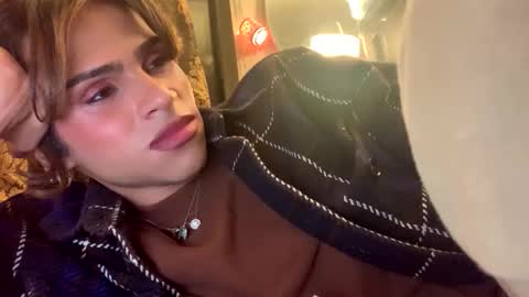 Snapshot of stxllaxcx chatting on 04/05/26, 02:42 stxllaxcx online show from 04/05/26, 02:42