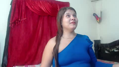 Stylevoluptuousvycky online show from 02/16/25, 10:54