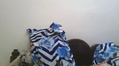 Snapshot of stylish0000008 chatting on 12/21/25, 10:11 Indian Couple online show from 12/21/25, 10:11