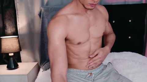 stylish men online show from 09/08/25, 03:33