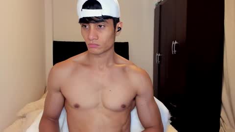 stylish men online show from 09/25/25, 04:00