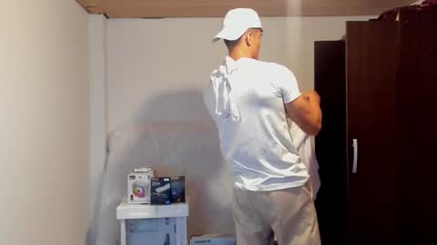 stylish men online show from 10/02/25, 01:07