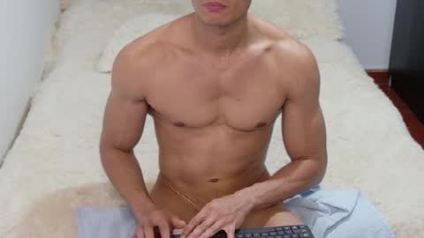 stylish men online show from 10/16/25, 07:04