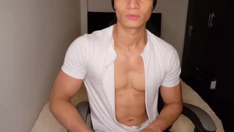 stylish men online show from 10/23/25, 12:04