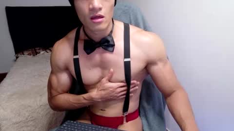stylish man online show from 07/04/26, 11:22