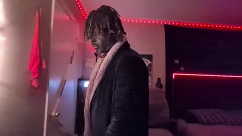 Snapshot of suavechocolatecity chatting on 09/30/25, 02:49 Hot Chocolate online show from 09/30/25, 02:49