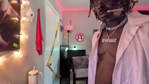 Snapshot of suavechocolatecity chatting on 11/23/25, 08:08 Hot Chocolate online show from 11/23/25, 08:08