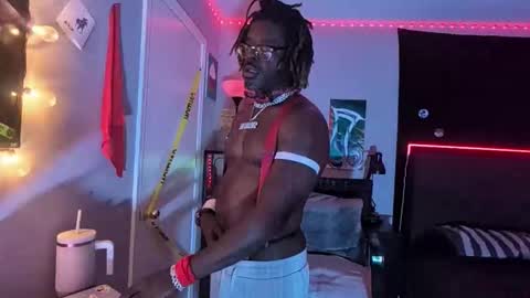 Snapshot of suavechocolatecity chatting on 11/26/25, 07:53 Hot Chocolate online show from 11/26/25, 07:53