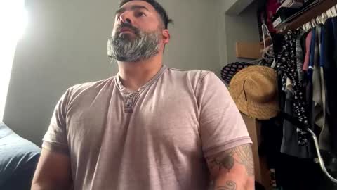 Snapshot of suavecito67 chatting on 11/22/25, 06:07 suavecito67 online show from 11/22/25, 06:07