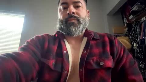 Snapshot of suavecito67 chatting on 11/23/25, 03:45 suavecito67 online show from 11/23/25, 03:45