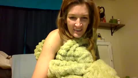 sub4you69brat online show from 01/12/25, 05:13