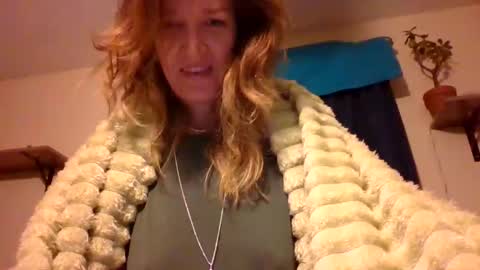 sub4you69brat online show from 01/13/25, 12:19