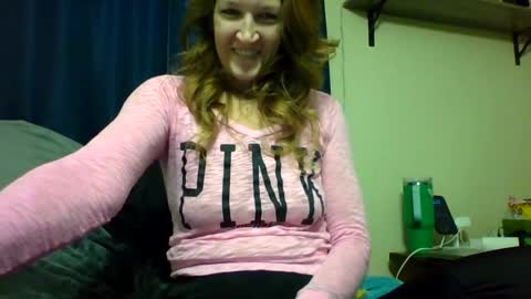 Snapshot of sub4you69brat chatting on 11/04/25, 09:47 sub4you69brat online show from 11/04/25, 09:47