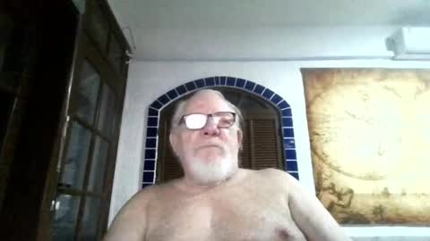Snapshot of subbtmpig4u chatting on 05/18/26, 01:56 SubBtmPig4U online show from 05/18/26, 01:56