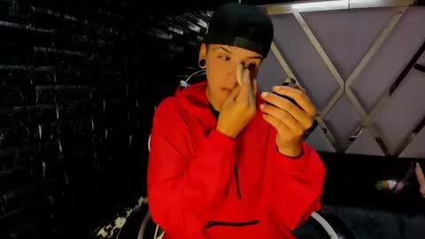 Snapshot of subgirlrs chatting on 10/29/25, 08:38 subgirlrs online show from 10/29/25, 08:38