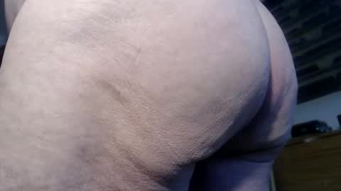 Snapshot of subibuns chatting on 11/22/25, 02:38 Marcel online show from 11/22/25, 02:38