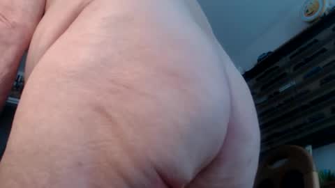 Snapshot of subibuns chatting on 12/05/25, 11:08 Marcel online show from 12/05/25, 11:08