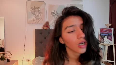 Zoe online show from 01/17/25, 10:34