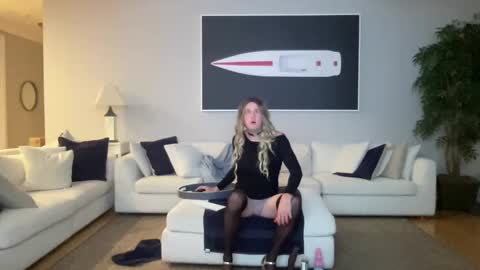 Sissy Isabella online show from 11/11/25, 07:19