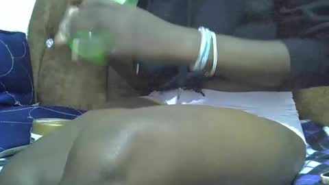 Snapshot of submissive_slut001 chatting on 12/27/24, 09:22 submissive_slut001 online show from 12/27/24, 09:22