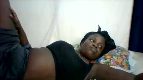 submissive_slut001 online show from 11/07/25, 09:09