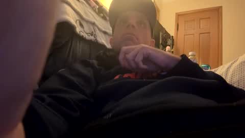 Snapshot of submissivebrett373 chatting on 11/13/25, 11:58 submissivebrett373 online show from 11/13/25, 11:58