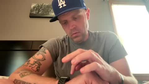 Snapshot of submissivebrett381 chatting on 07/18/26, 04:22 submissivebrett381 online show from 07/18/26, 04:22