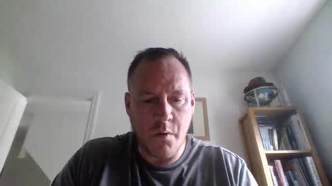 Snapshot of submissivepig4u chatting on 06/07/26, 03:27 The PIG online show from 06/07/26, 03:27