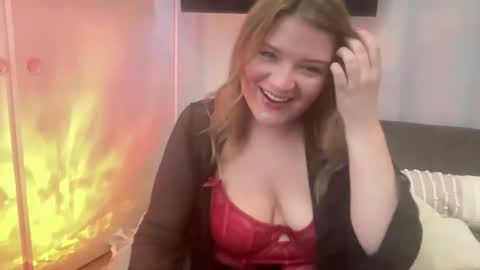 Snapshot of submissivescarletxo chatting on 05/07/26, 07:19 Scarlet online show from 05/07/26, 07:19