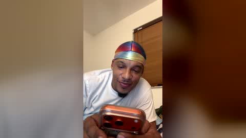 Snapshot of succafreeswag chatting on 04/09/26, 04:12 succafreeswag online show from 04/09/26, 04:12