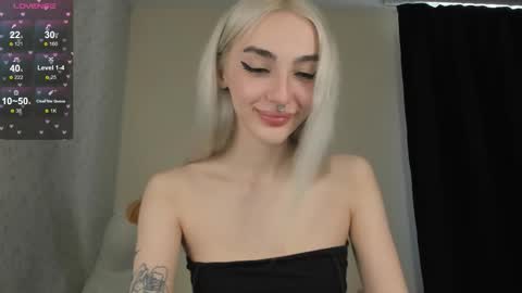 Chloe online show from 09/12/25, 01:00