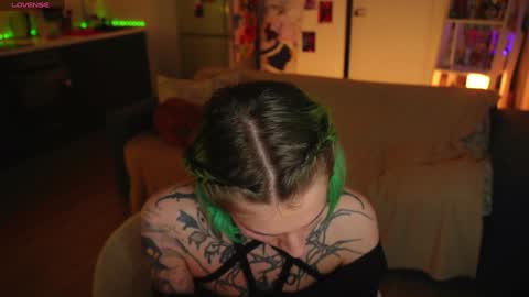 Snapshot of succubus_66 chatting on 12/27/24, 02:43 succubus_66 online show from 12/27/24, 02:43