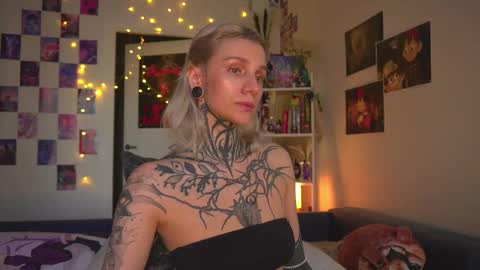 Snapshot of succubus_66 chatting on 02/23/25, 01:10 succubus_66 online show from 02/23/25, 01:10