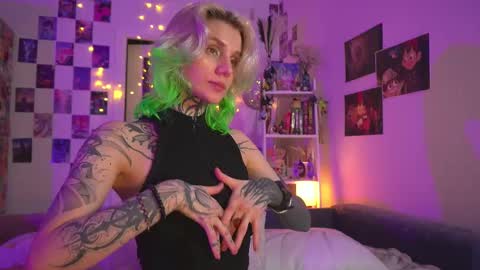 Snapshot of succubus_66 chatting on 03/06/25, 02:18 succubus_66 online show from 03/06/25, 02:18