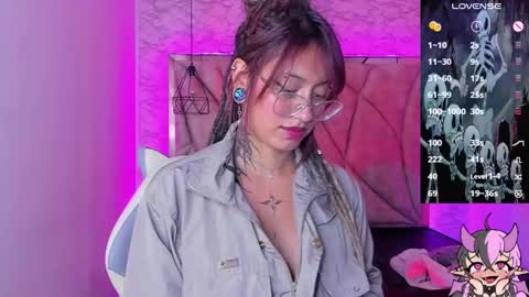 Snapshot of succubus_girl_ chatting on 12/05/24, 03:17 Alexy online show from 12/05/24, 03:17