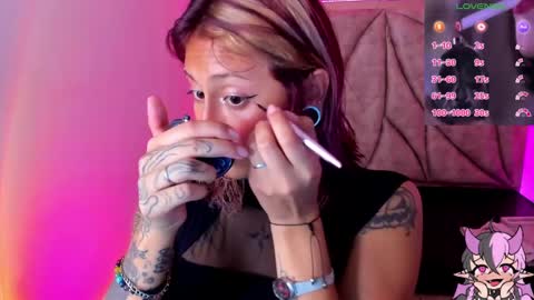 Snapshot of succubus_girl_ chatting on 12/20/24, 05:40 Alexy online show from 12/20/24, 05:40