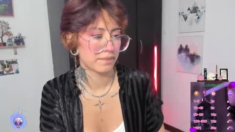 Snapshot of succubus_girl_ chatting on 03/28/26, 02:49 Alexy online show from 03/28/26, 02:49