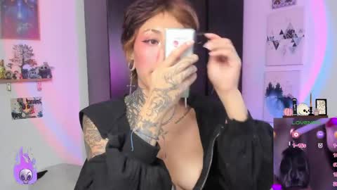 Snapshot of succubus_girl_ chatting on 05/05/26, 02:03 Alexy online show from 05/05/26, 02:03
